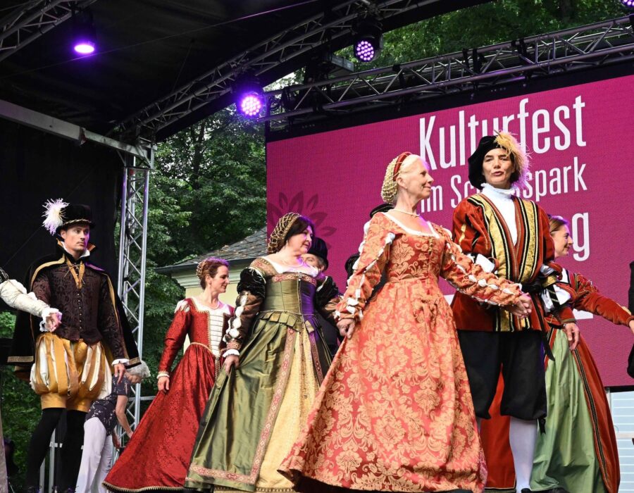 Historischer Tanz